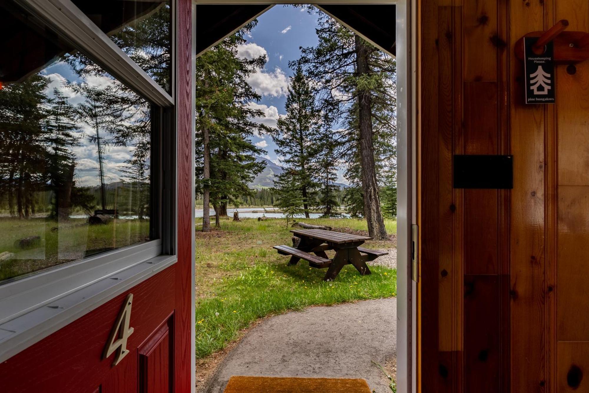 Pine Bungalows Jasper Eksteriør bilde